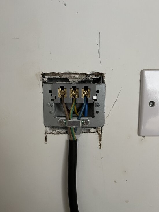 [ElectriciansForums.net] Zanussi electrical oven started tripping the RCD