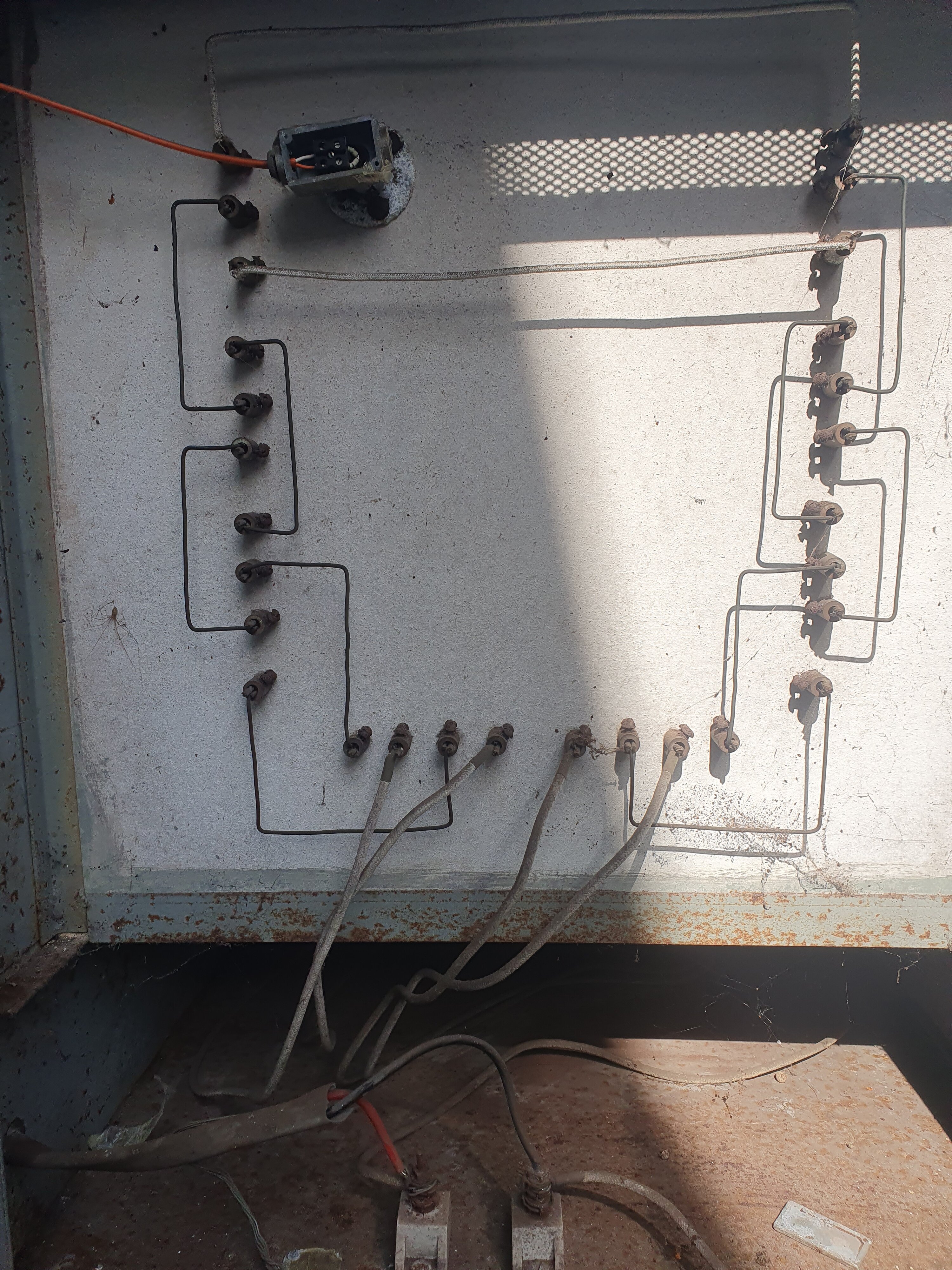 [ElectriciansForums.net] Convert kiln from 415 triple phase to 240v