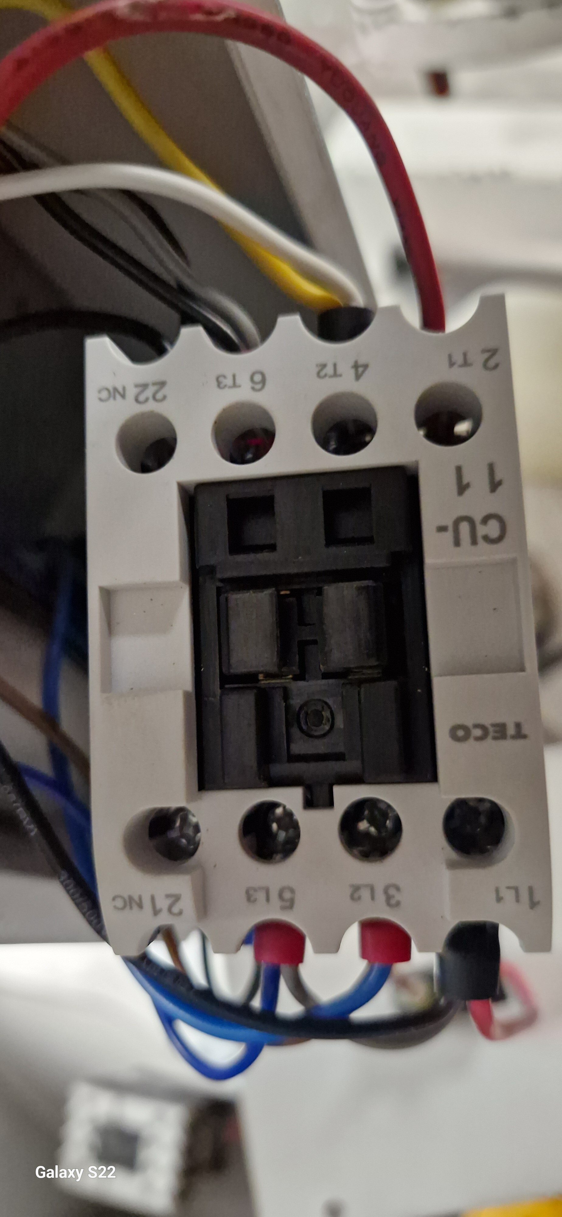 [ElectriciansForums.net] Contactor not latching