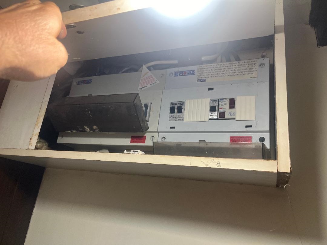 [ElectriciansForums.net] Existing Consumer Unit close to vertical waste pipe